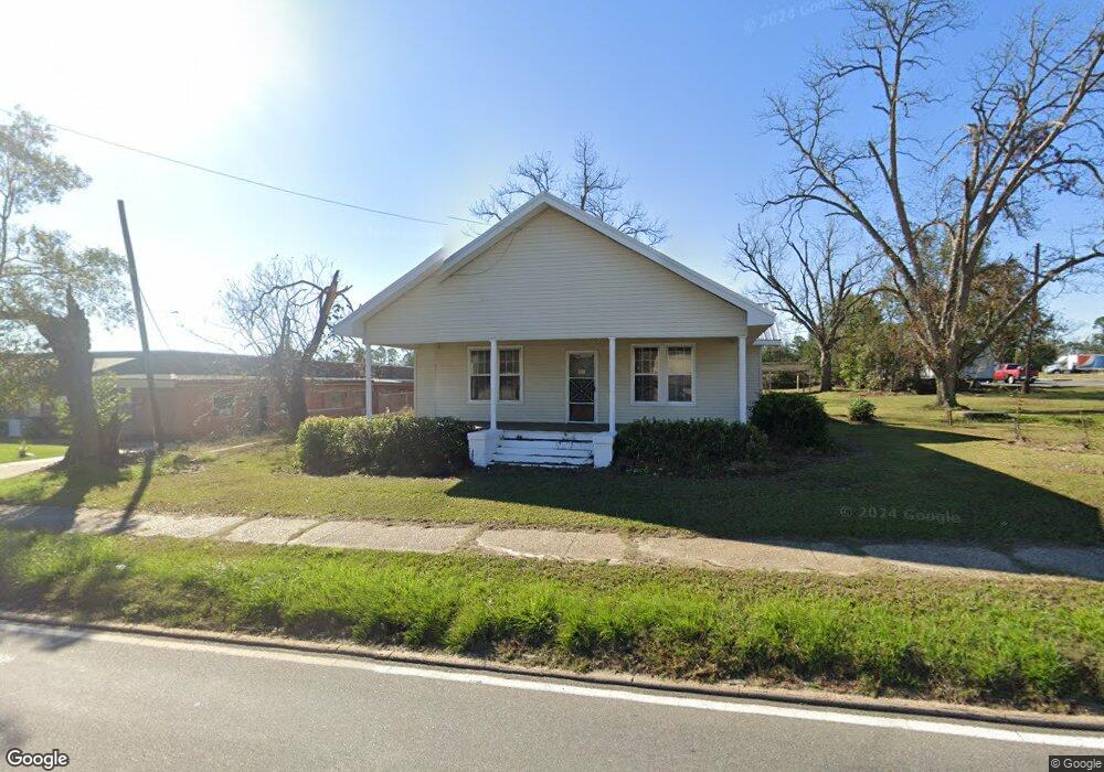 66 E Oak St, McRae-helena, GA 31055 - photo 1