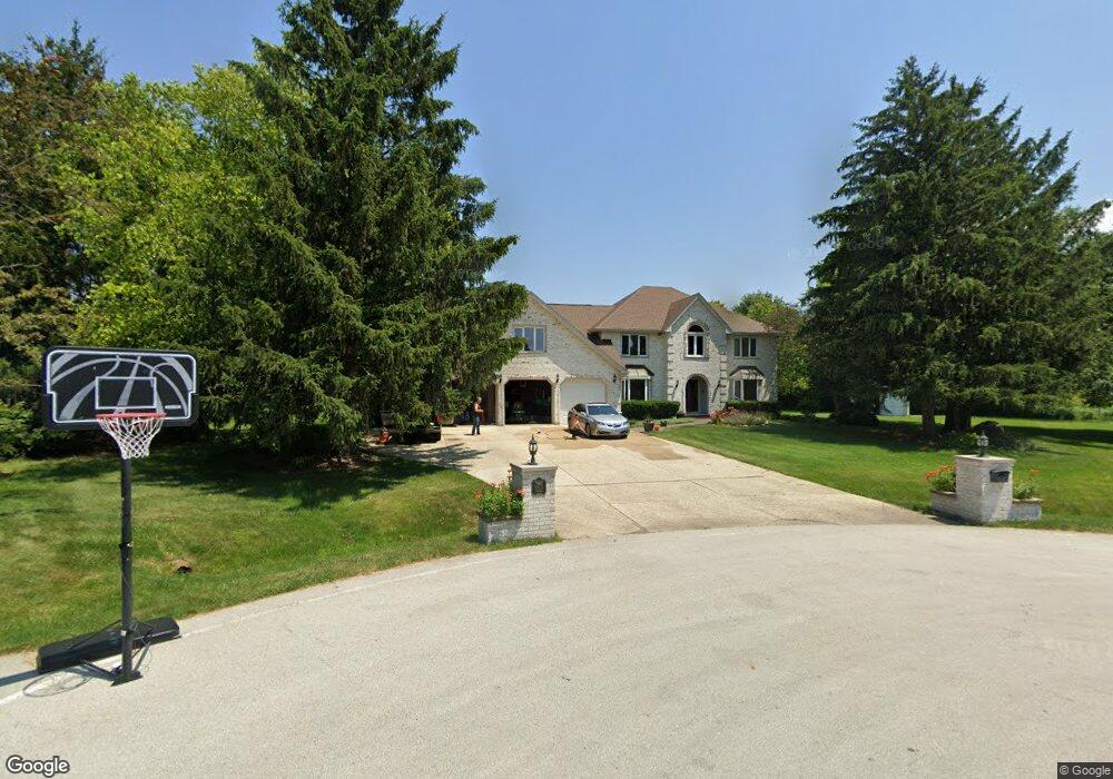 8S711 Singletree Ln, Naperville, IL 60565 - photo 1