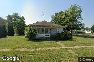 302 E North St, Roodhouse, IL 62082