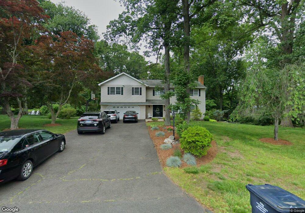 11 Cindy Ln, Norwalk, CT 06851 - photo 1