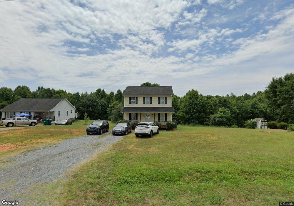 720 E Morehead St, Reidsville, NC 27320 - photo 1