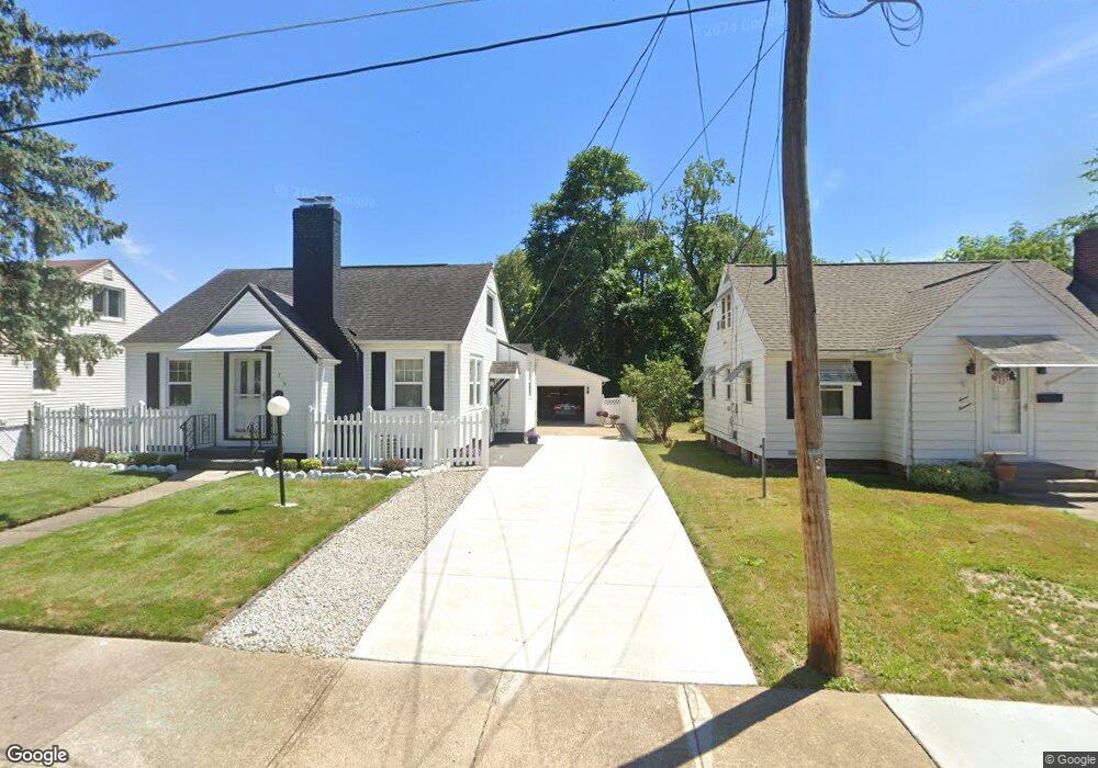 718 Sherlock Place NE, Canton, OH 44714 - photo 1