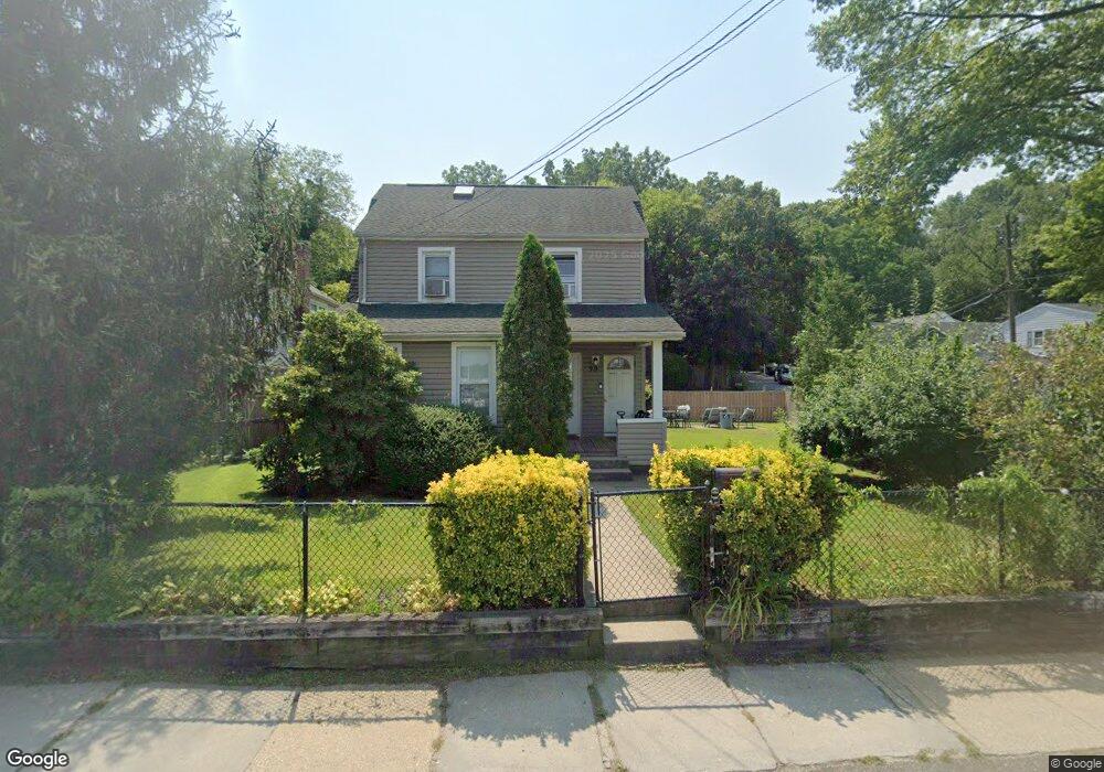 97 Shore Rd, Glen Cove, NY 11542 - photo 1