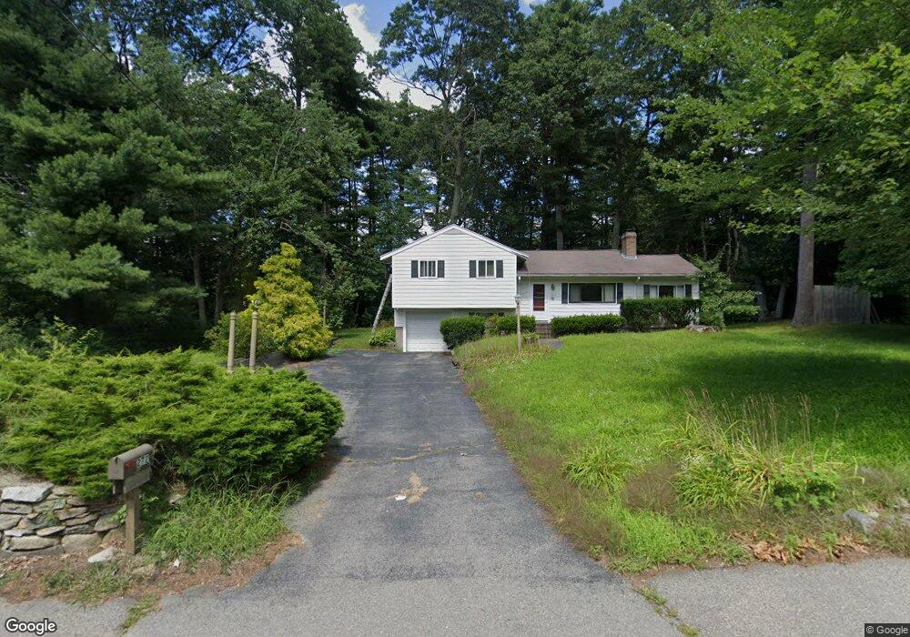 272 Hudson Rd, Sudbury, MA 01776 - photo 1