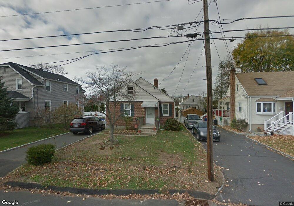 61 Magnolia Ave, Norwalk, CT 06850 - photo 1