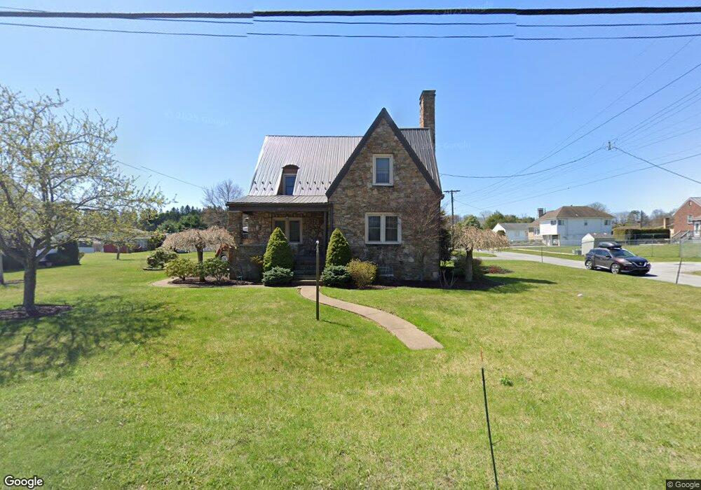 1071 Goucher St, Johnstown, PA 15905 - photo 1