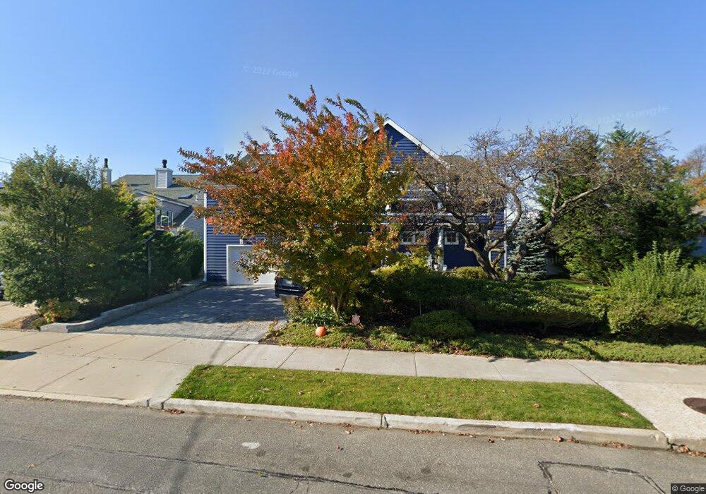 229 Blackheath Rd, Lido Beach, NY 11561 - photo 1