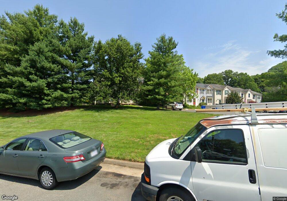 8534 Charnwood Ct, Manassas, VA 20111 - photo 1