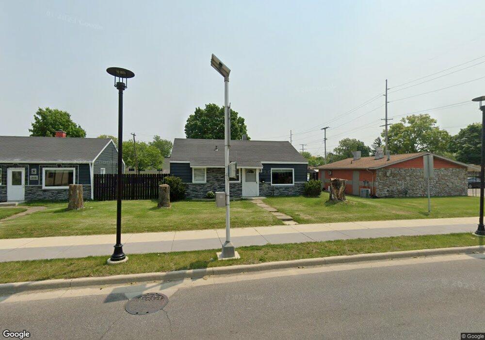 2044 Benham Ave, Elkhart, IN 46516 - photo 1