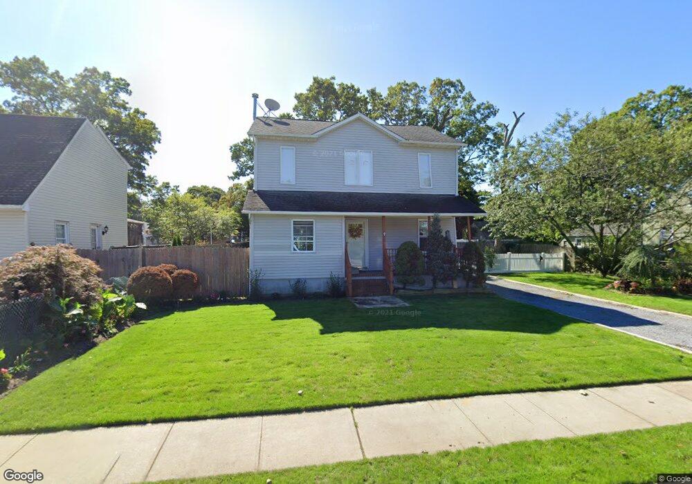 22 Bittermint St, Islip, NY 11751 - photo 1