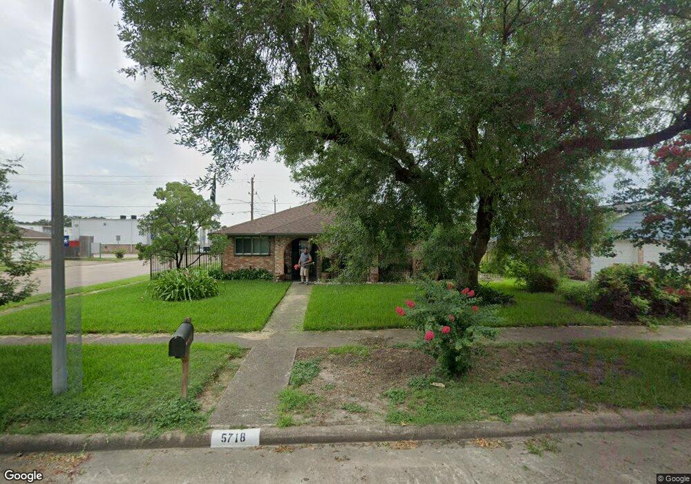 5718 Hoover St, Houston, TX 77092 - photo 1