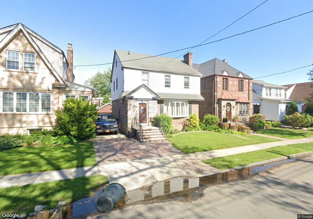 2917 165th St, Flushing, NY 11358 - photo 1