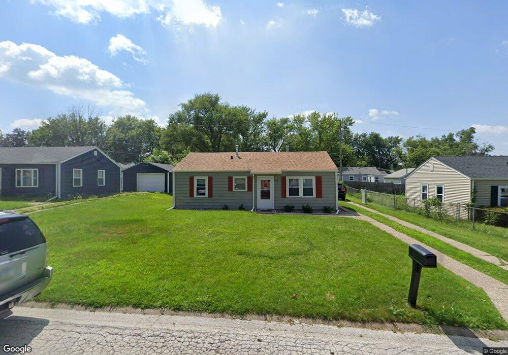 7316 Kelling St, Davenport, IA 52806 - photo 1