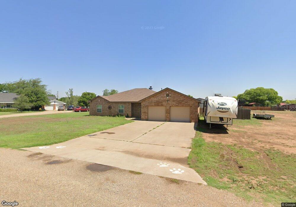 1412 Bravo Dr, Plainview, TX 79072 - photo 1