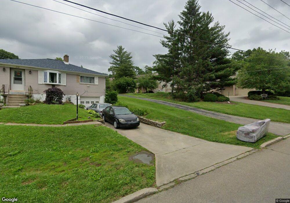 8424 Ridge Pointe Ct unit 3, Cincinnati, OH 45237 - photo 1