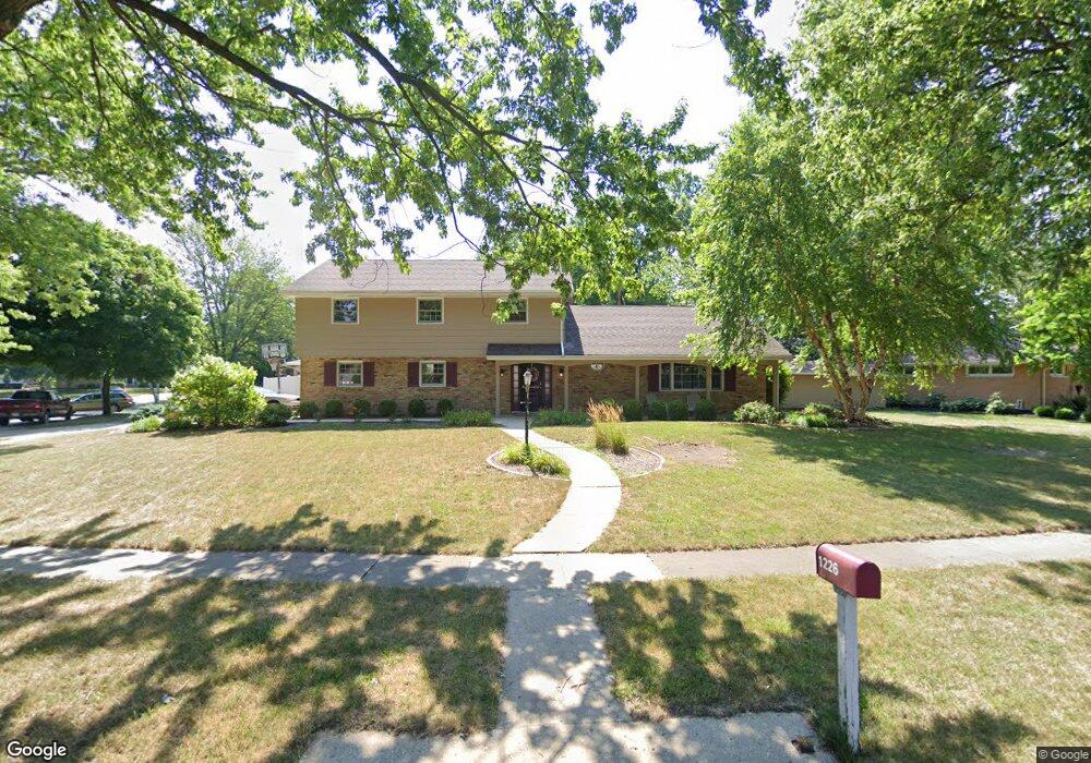 1226 Foothill Dr, Champaign, IL 61821 - photo 1