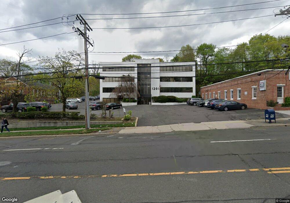 1201 Northern Blvd, Manhasset, NY 11030 - photo 1