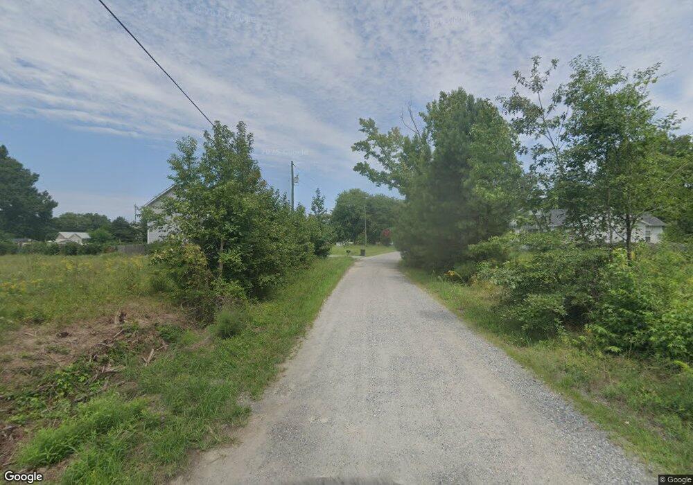 6 Brooks Dr, Colonial Beach, VA 22443 - photo 1