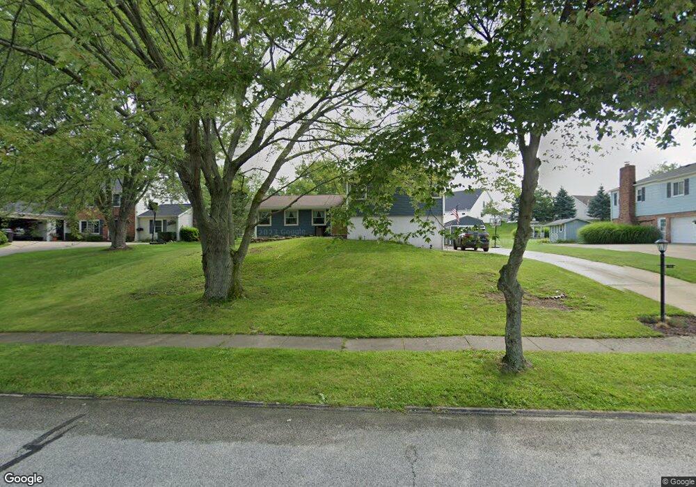 707 Parkview Dr, Aurora, OH 44202 - photo 1