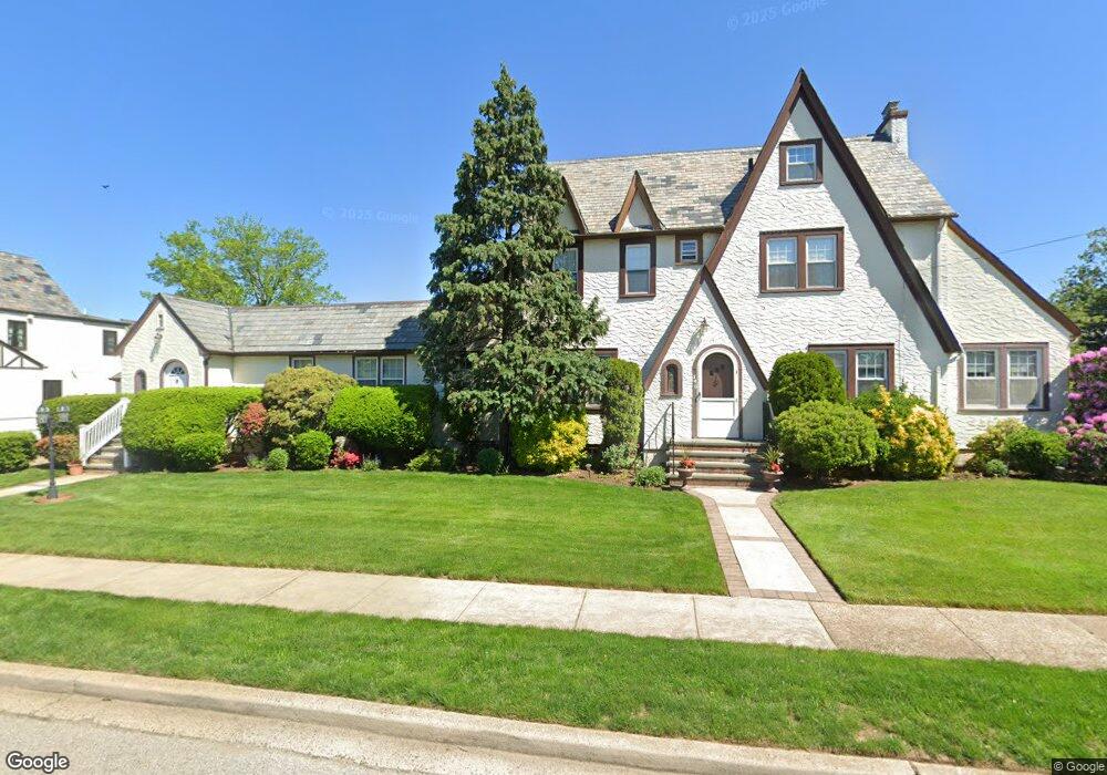 146 Trinity Place, West Hempstead, NY 11552 - photo 1