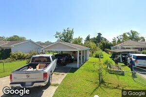 4220 South Dr, New Orleans, LA 70121