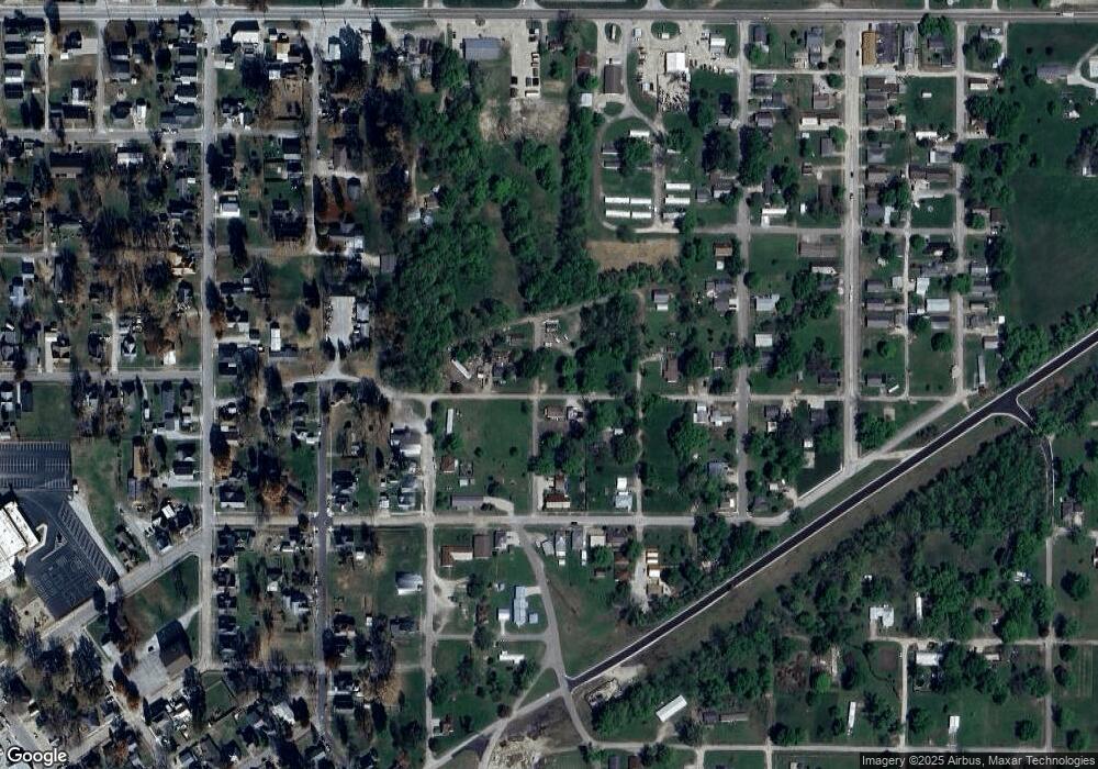 702 Utt St, Bicknell, IN 47512 - photo 1