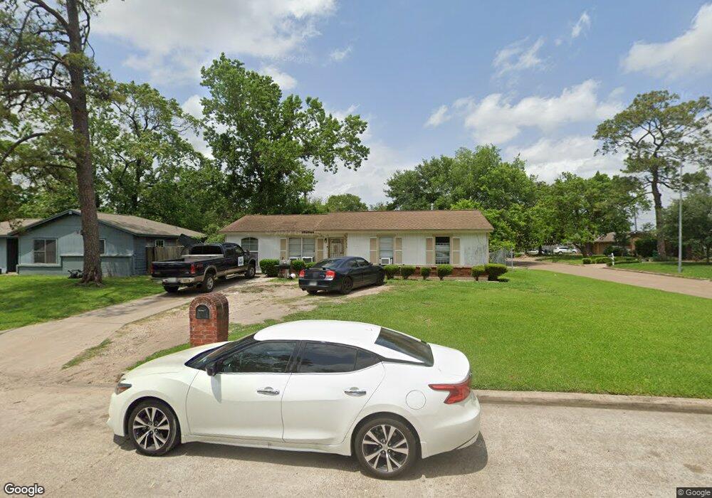 7733 Cabot St, Houston, TX 77016 - photo 1