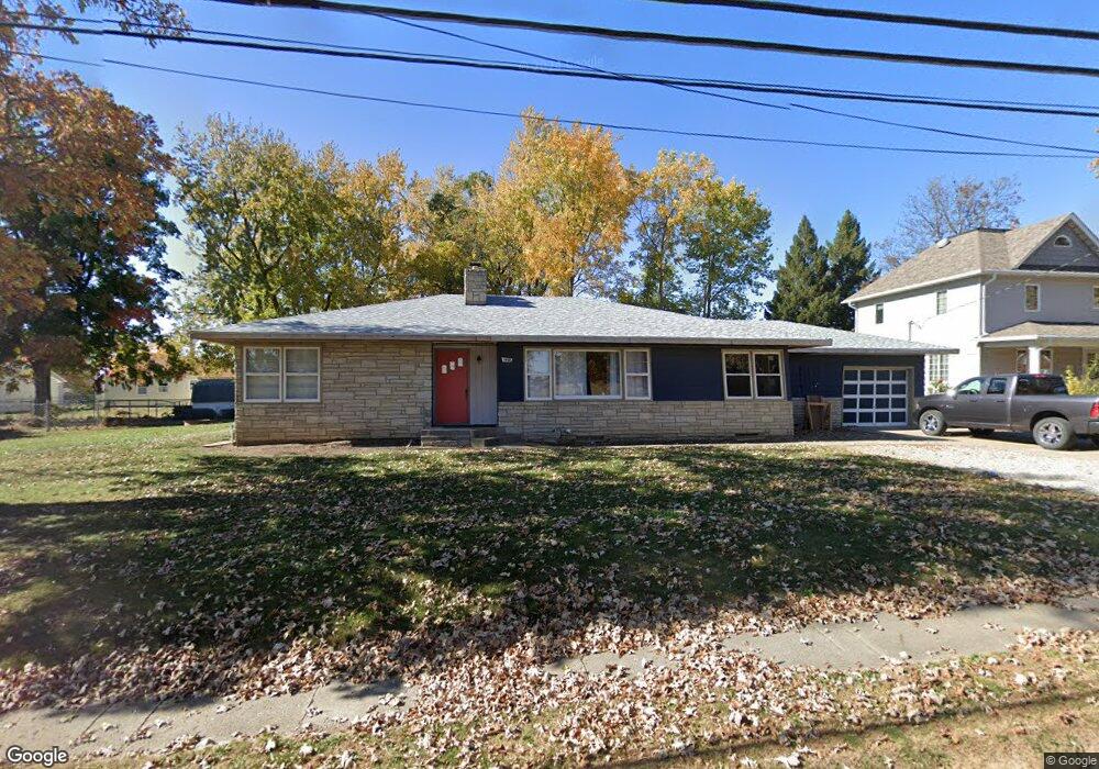 1405 1st St N, Newton, IA 50208 - photo 1