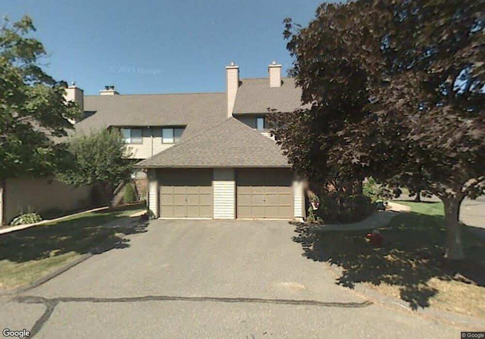 27 Fox Run Ct, Newington, CT 06111 - photo 1