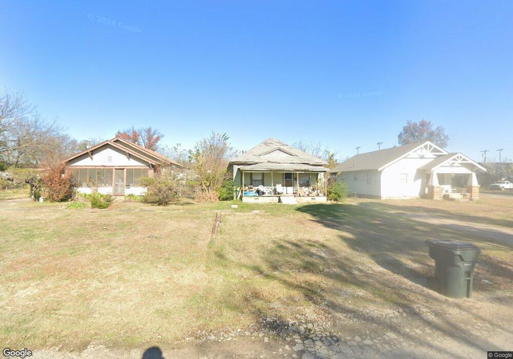 1204 W Broadway St, Henryetta, OK 74437 - photo 1