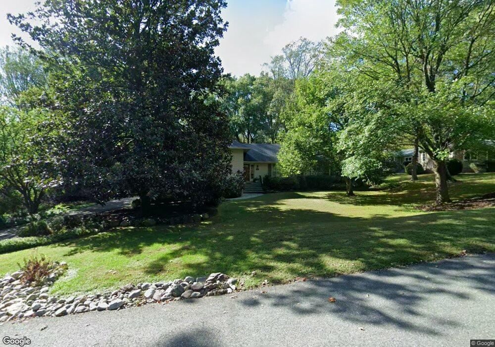 9210 Laurel Oak Dr, Bethesda, MD 20817 - photo 1