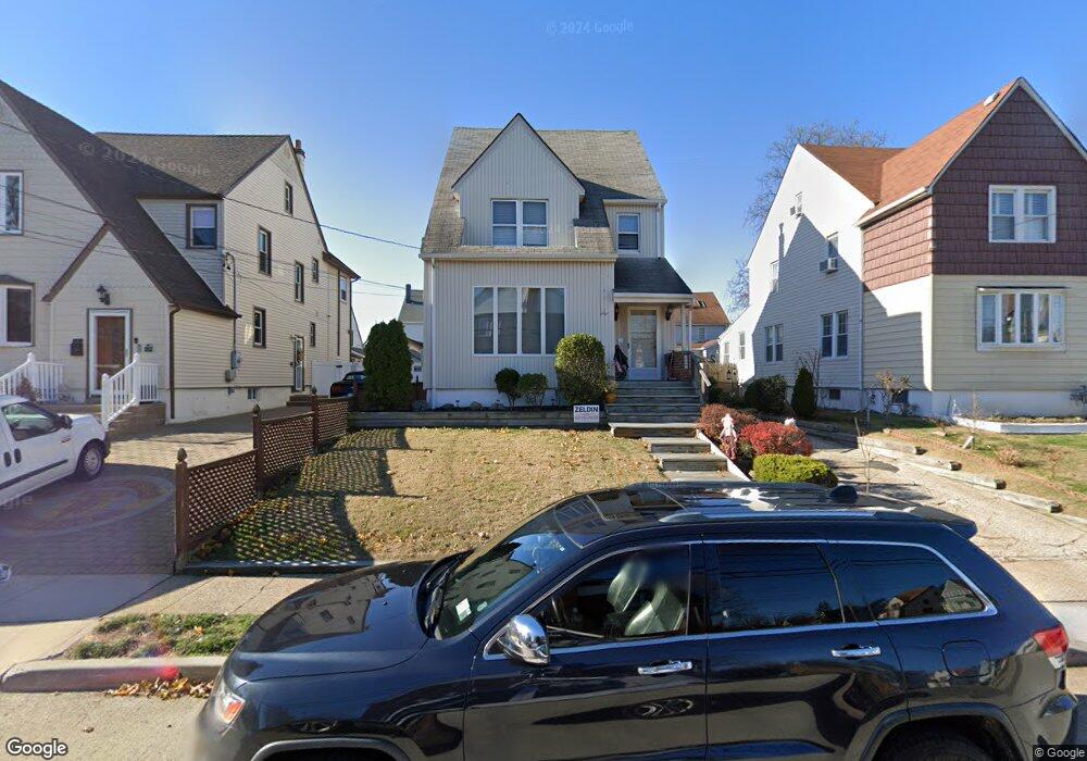 220 Locust St, Valley Stream, NY 11581 - photo 1