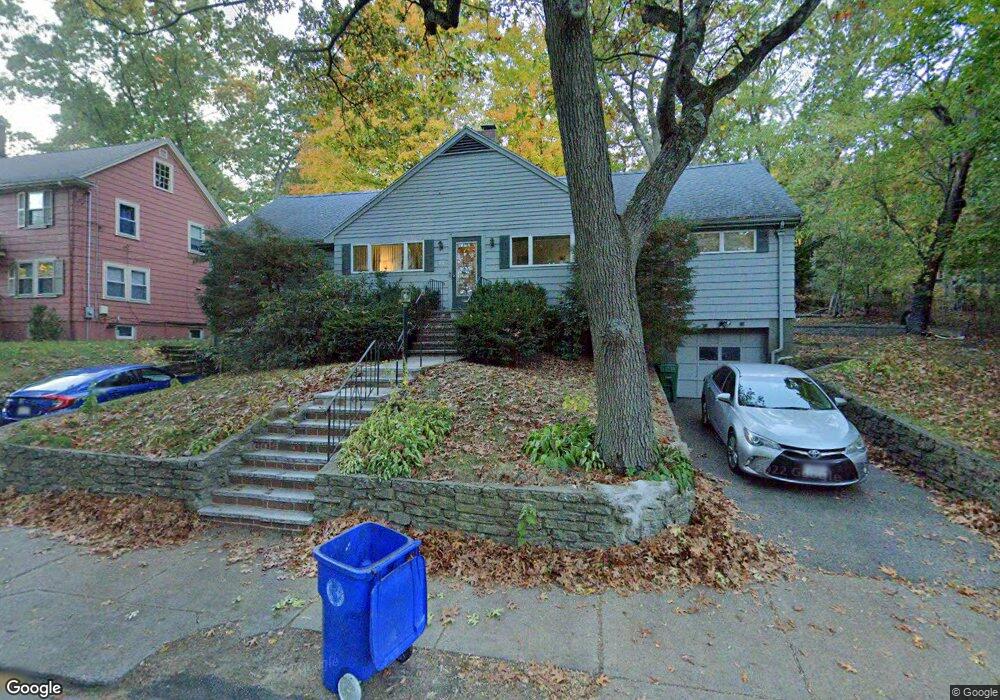 487 Lowell Ave unit 1, Newtonville, MA 02460 - photo 1