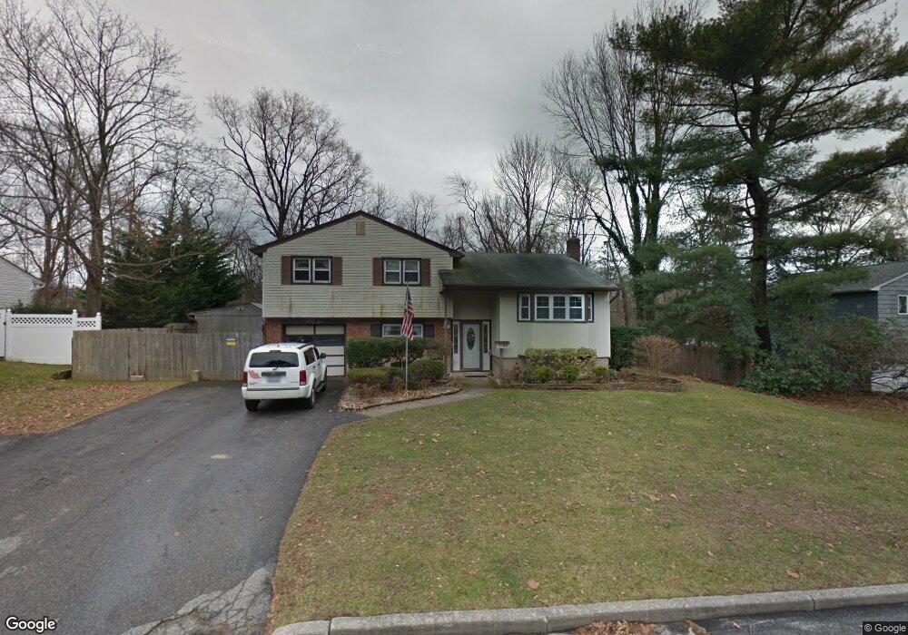 46 Jerome Dr, Glen Cove, NY 11542 - photo 1