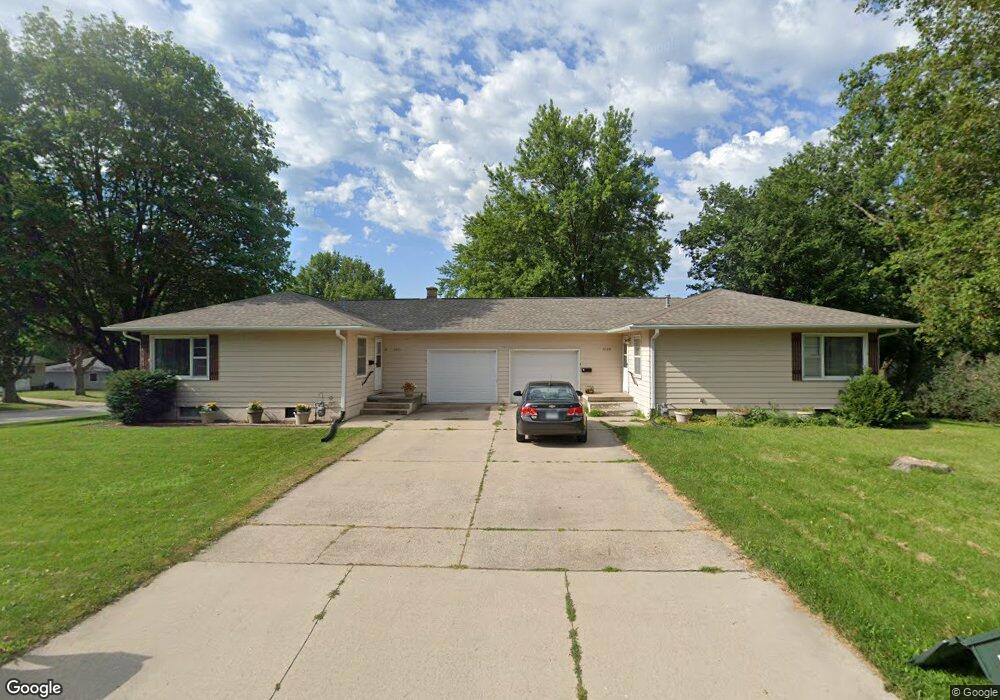 1409 Maplewood Dr unit 1411, Cedar Falls, IA 50613 - photo 1