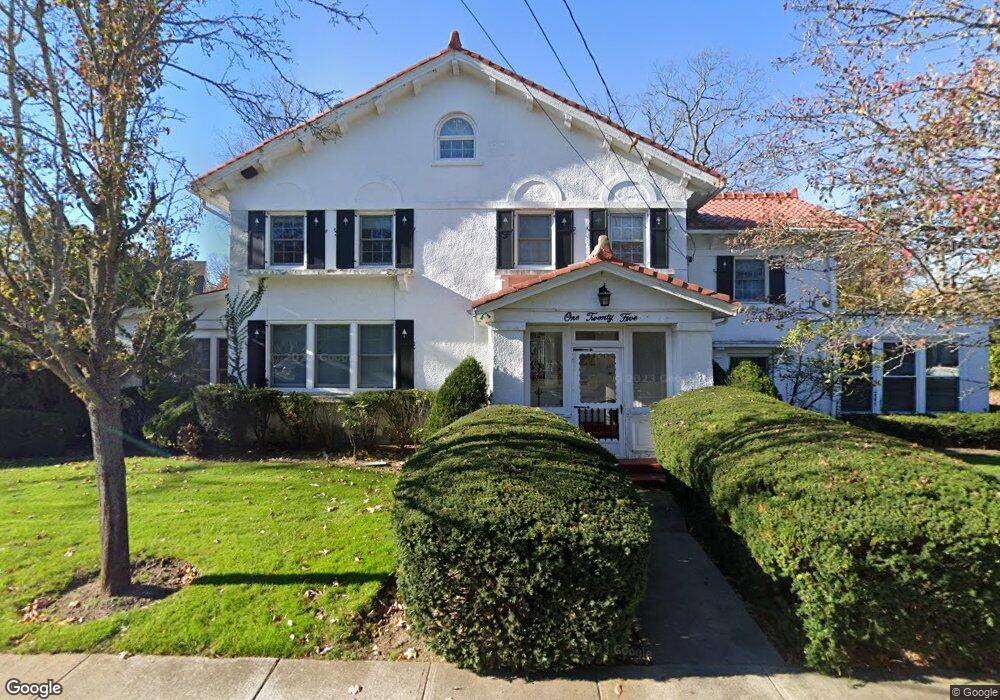 125 N Wood Ln, Woodmere, NY 11598 - photo 1