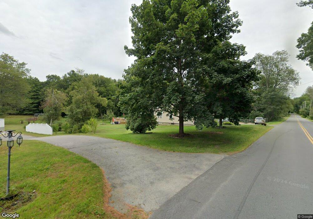 64 Amesbury Rd, Newton, NH 03858 - photo 1