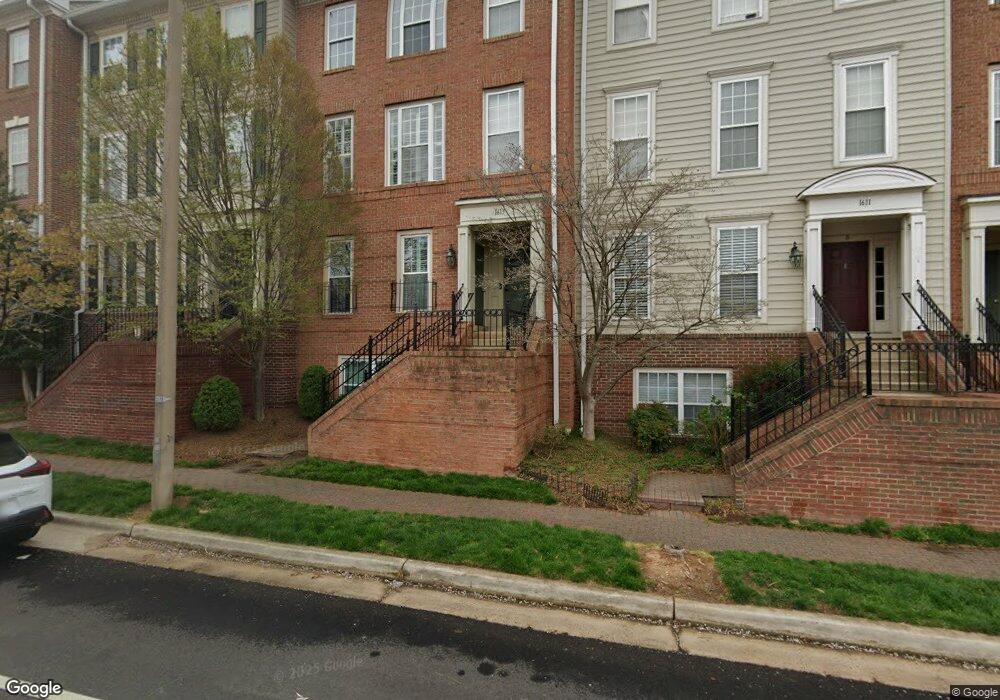 1613 Potomac Greens Dr unit A, Alexandria, VA 22314 - photo 1