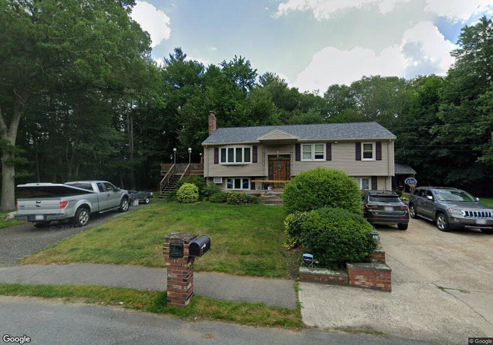 27 Fiske Dr, Bridgewater, MA 02324 - photo 1