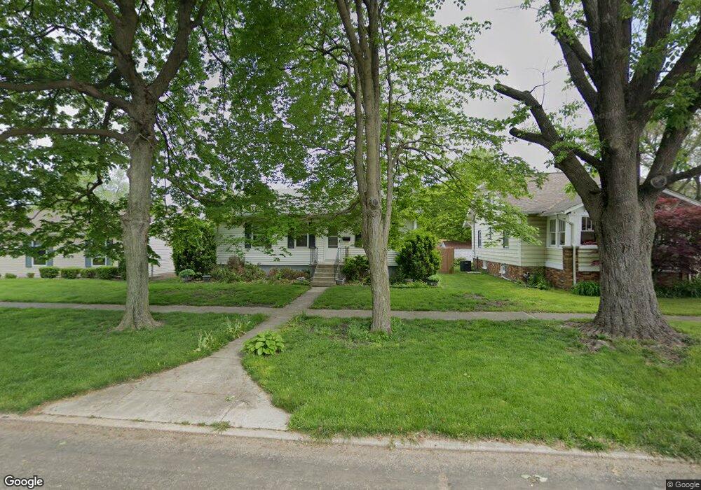 2812 Moultrie Ave, Mattoon, IL 61938 - photo 1