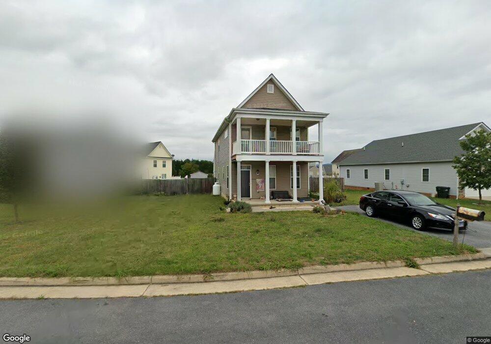 1061 Pendleton Dr, Waynesboro, VA 22980 - photo 1