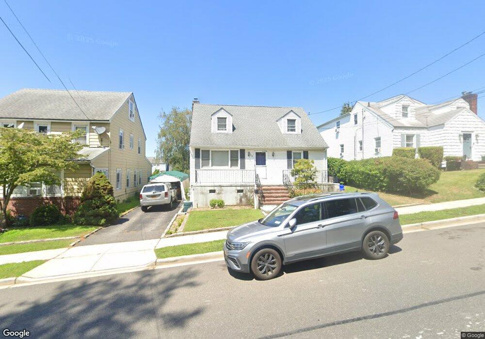 23 4th St, Glen Cove, NY 11542 - photo 1