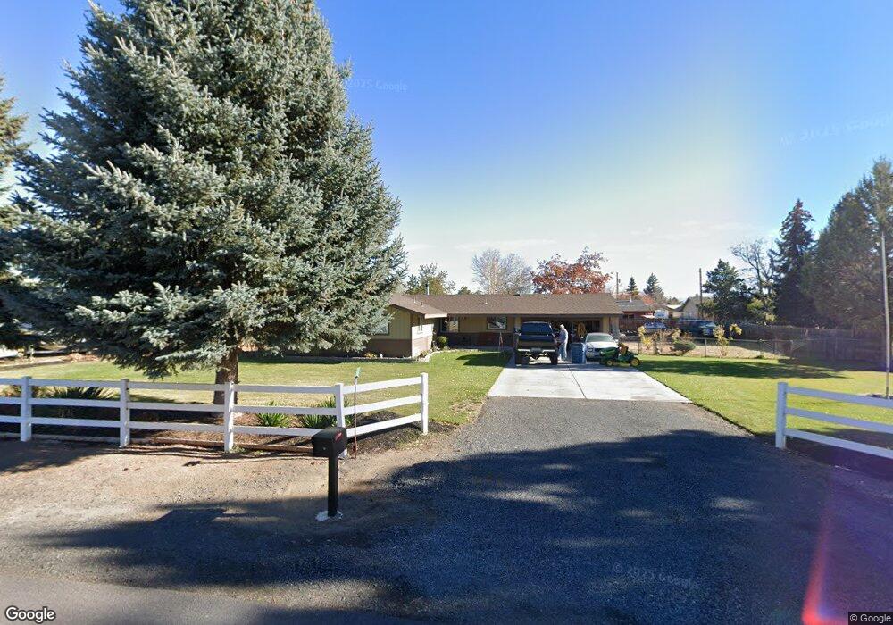 1984 SW 25th St, Redmond, OR 97756 - photo 1