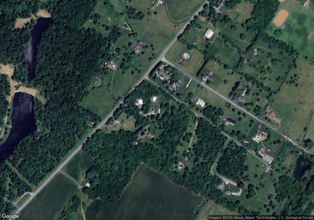 10670 Leetown Rd, Kearneysville, WV 25430 - photo 1