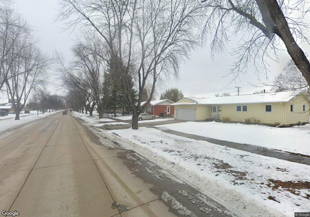 1823 S 20th St, Grand Forks, ND 58201 - photo 1