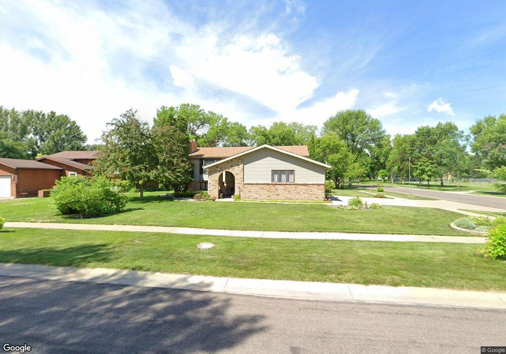 1801 19th St S, Fargo, ND 58103 - photo 1