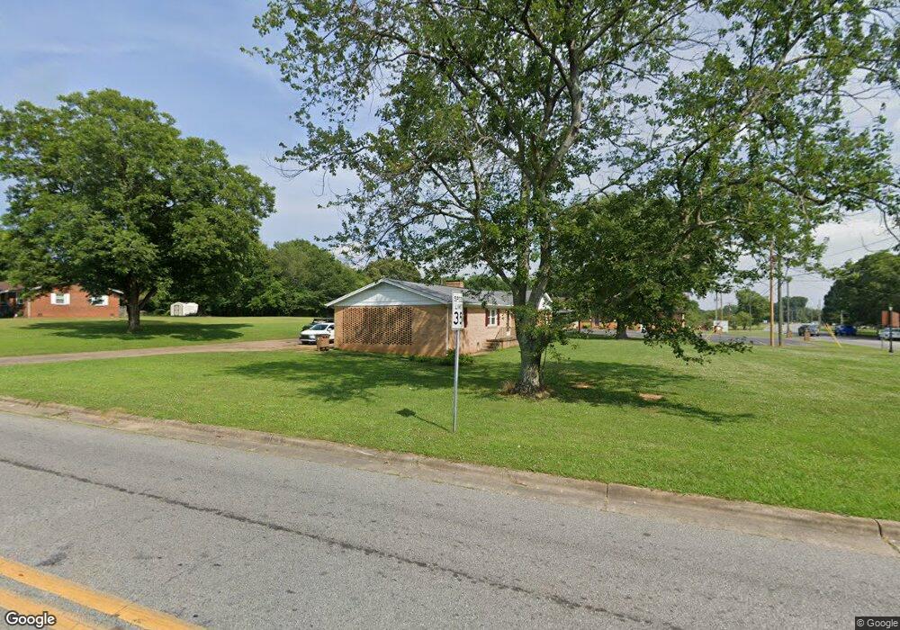 1901 E Marion St, Shelby, NC 28152 - photo 1