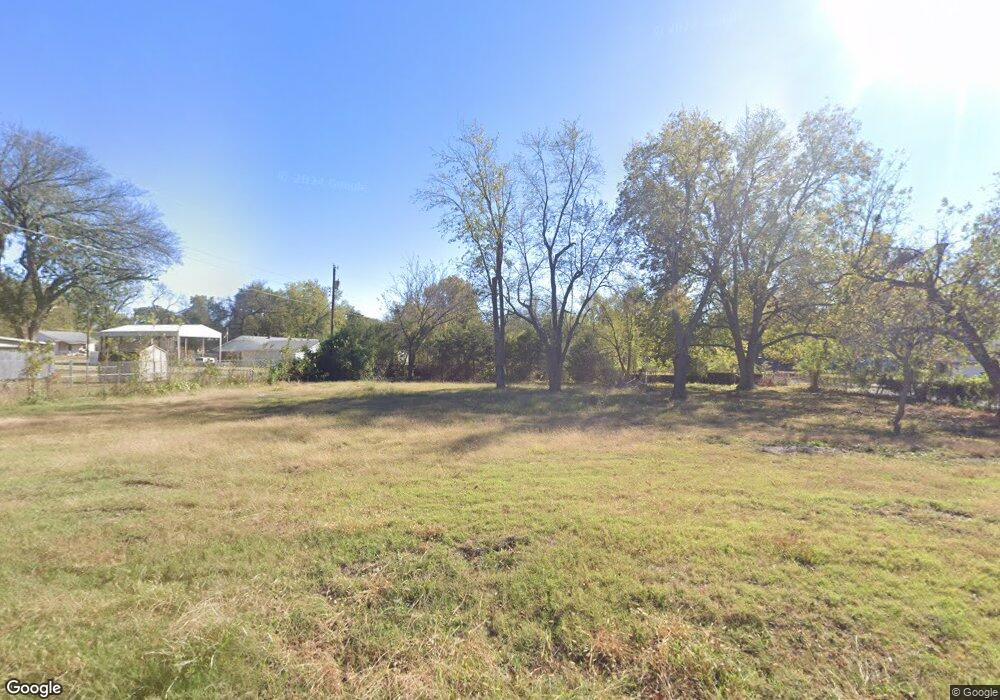 1010 W Fairfax St, Okmulgee, OK 74447 - photo 1