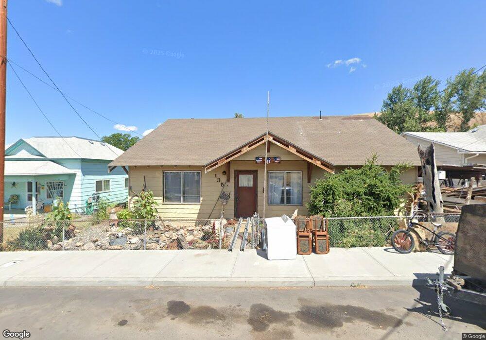 135 Quaid St, Heppner, OR 97836 - photo 1