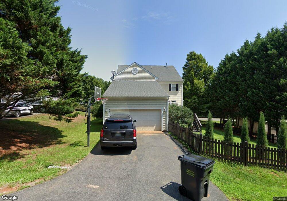 2011 Kemper Ln, Charlottesville, VA 22901 - photo 1